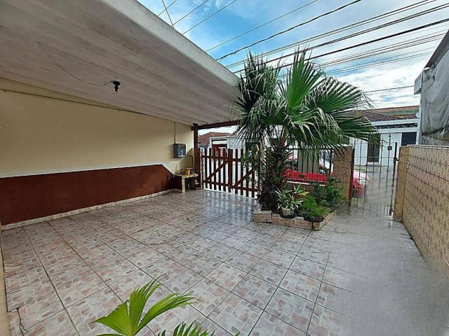 #CA1098 - Casa para Venda em Santos - SP - 2