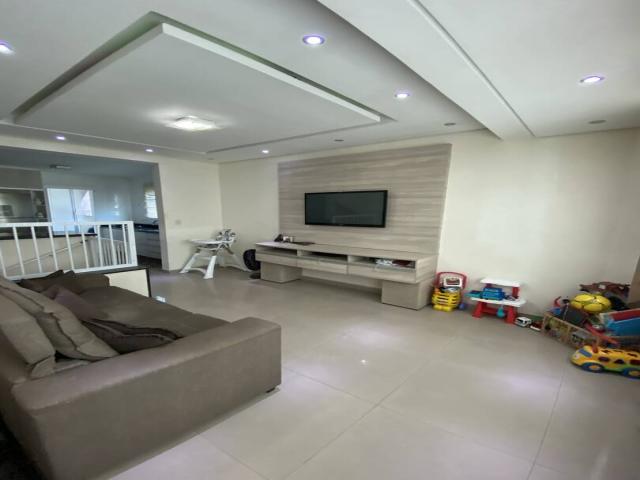 #So1104 - Casa para Venda em Santos - SP - 2