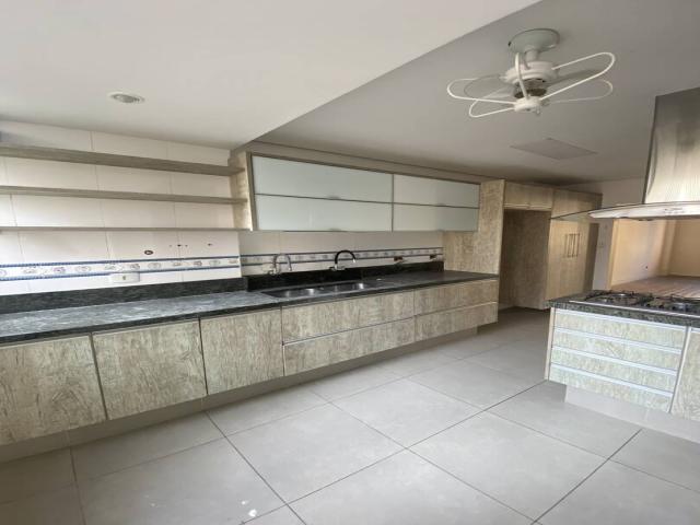 #AP1108 - Apartamento para Venda em Santos - SP