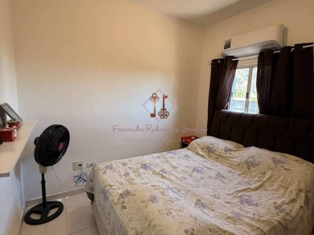 #111 - Casa para Venda em Santos - SP